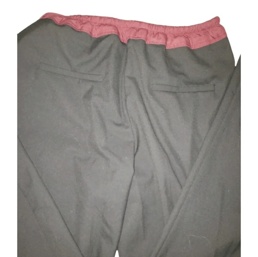 NWOT Zara Burgundy and Black Trousers- M